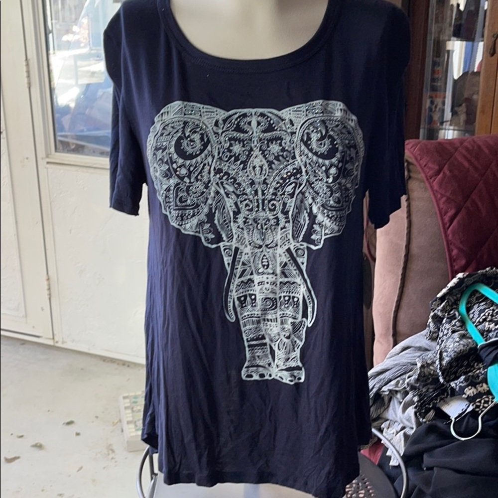 NWT Elephant Top XL